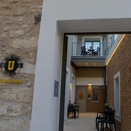 הרקליון Uni Island - City Center Suites מראה חיצוני תמונה