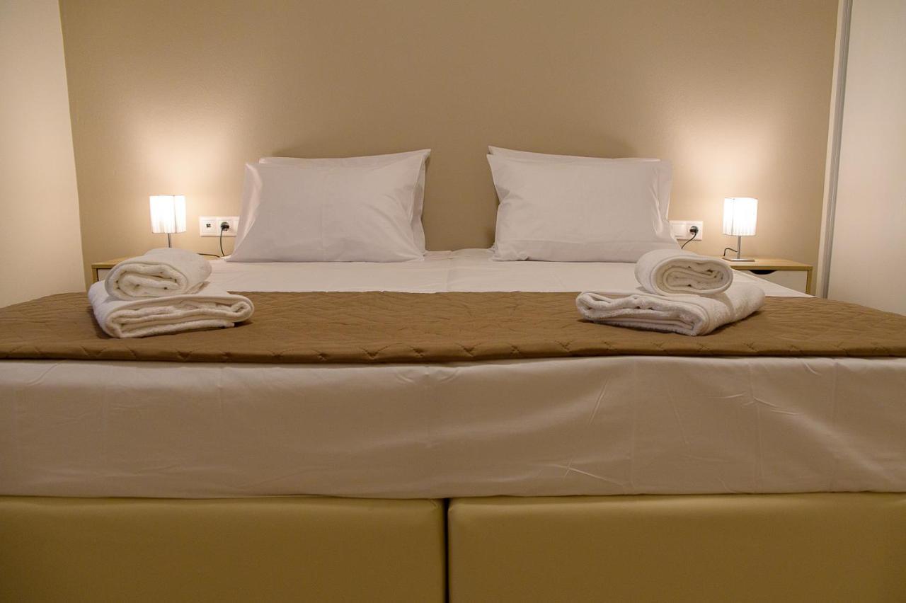 הרקליון Uni Island - City Center Suites מראה חיצוני תמונה