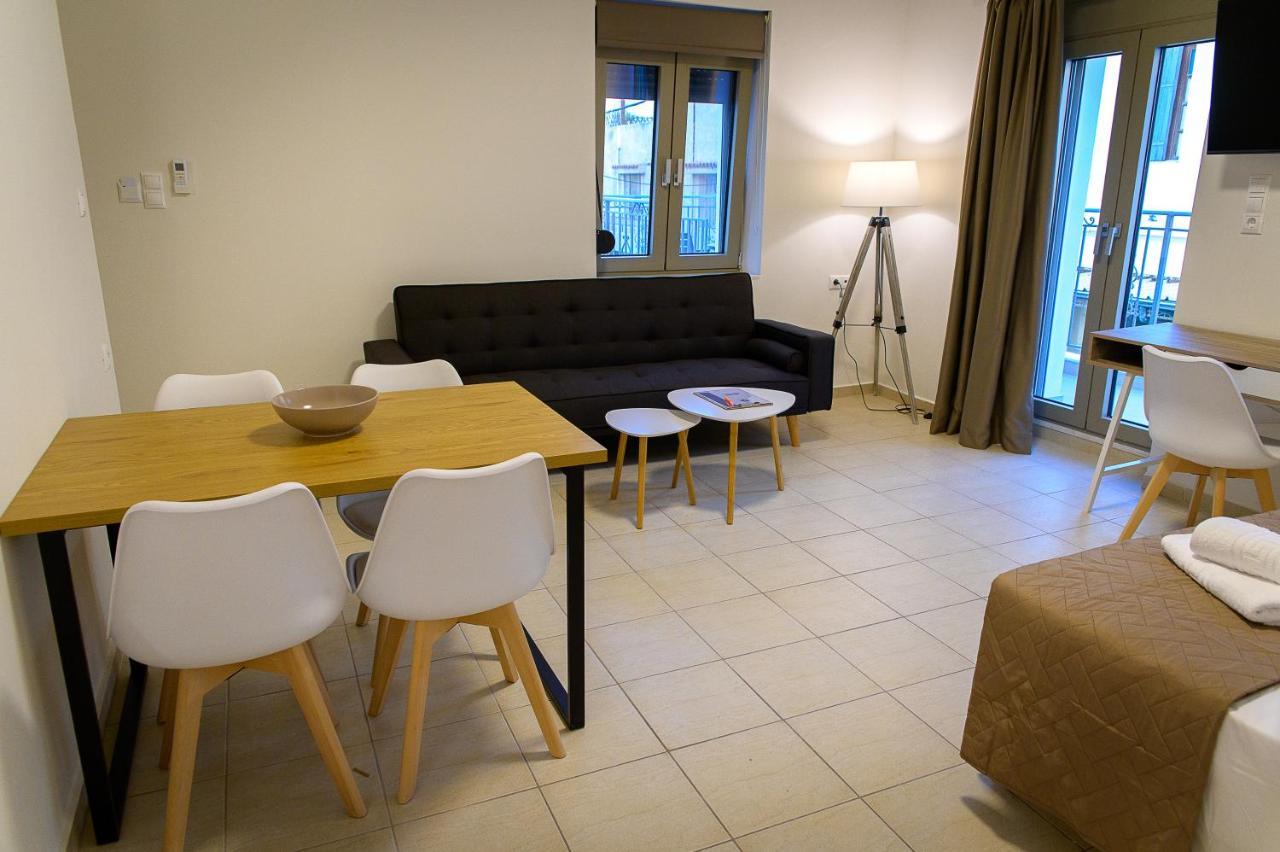 הרקליון Uni Island - City Center Suites מראה חיצוני תמונה