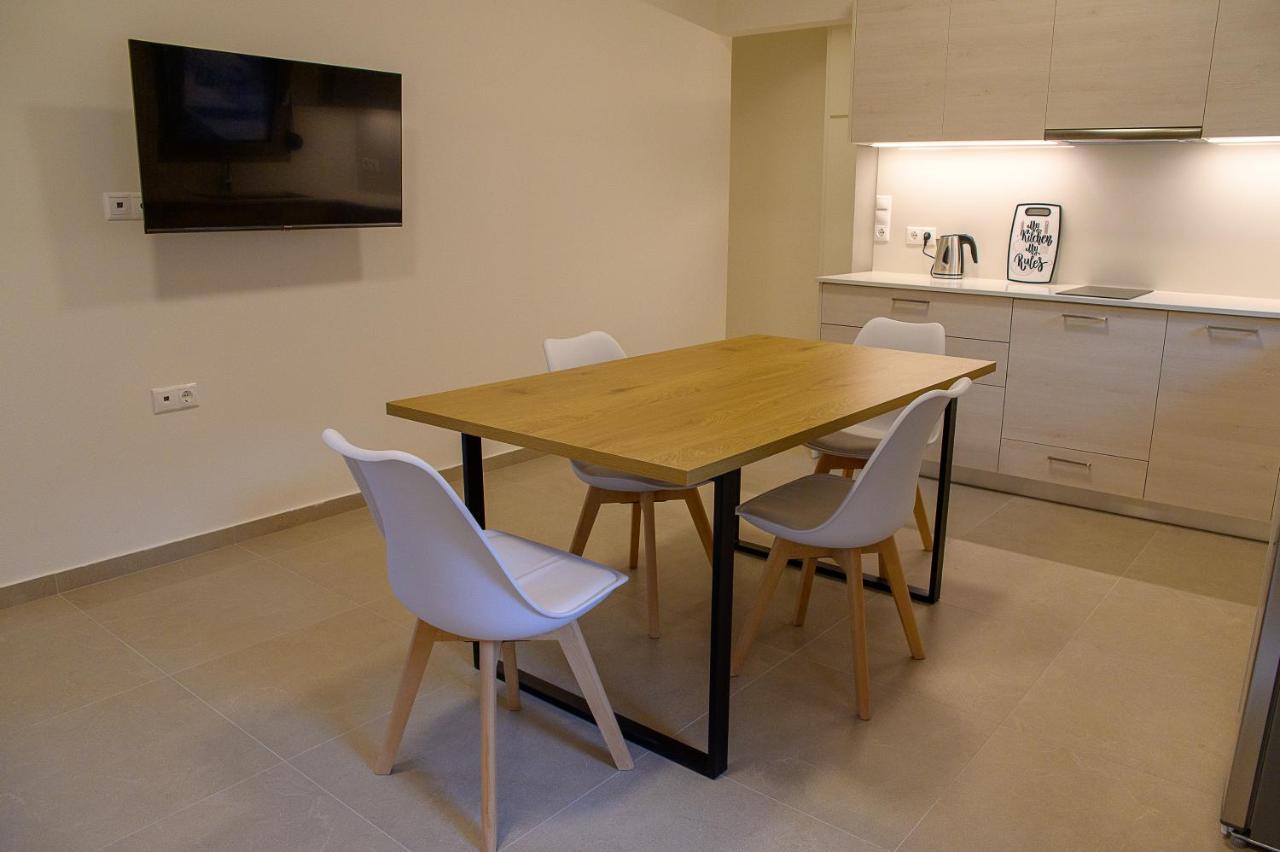 הרקליון Uni Island - City Center Suites מראה חיצוני תמונה