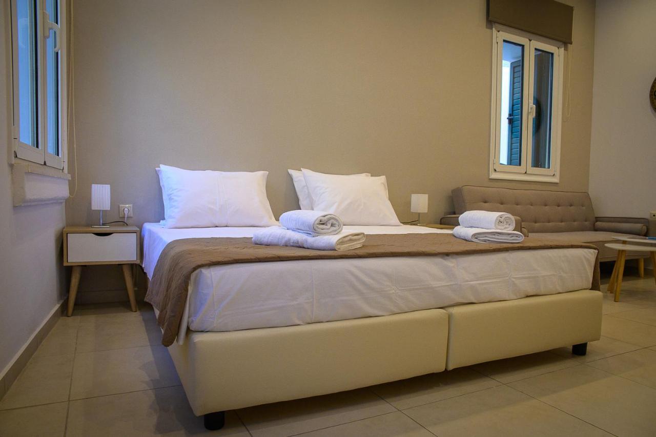 הרקליון Uni Island - City Center Suites מראה חיצוני תמונה