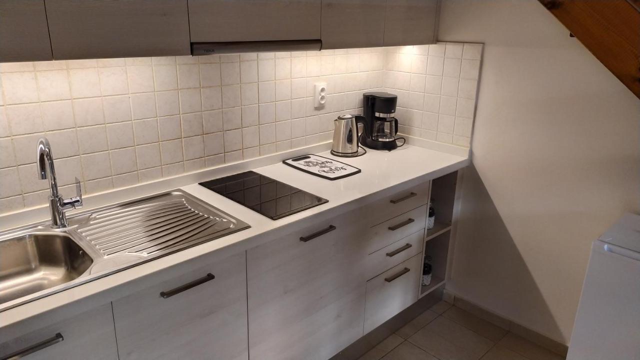 הרקליון Uni Island - City Center Suites מראה חיצוני תמונה
